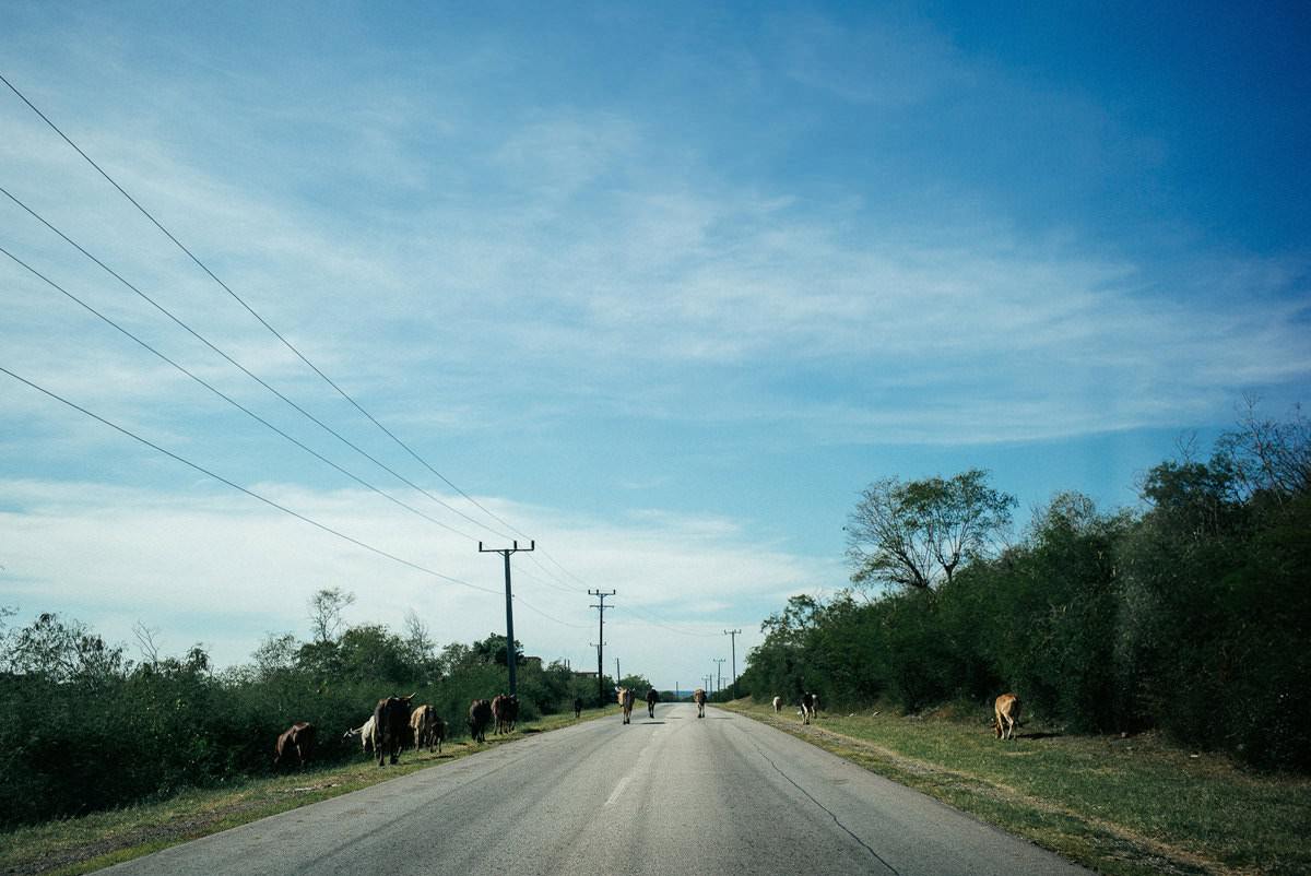001 road santiago de cuba to pilon sierra maestra - Por la carretera rota de Santiago de Cuba a Pilón 001 road santiago de cuba to pilon sierra maestra - Por la carretera rota de Santiago de Cuba a Pilón