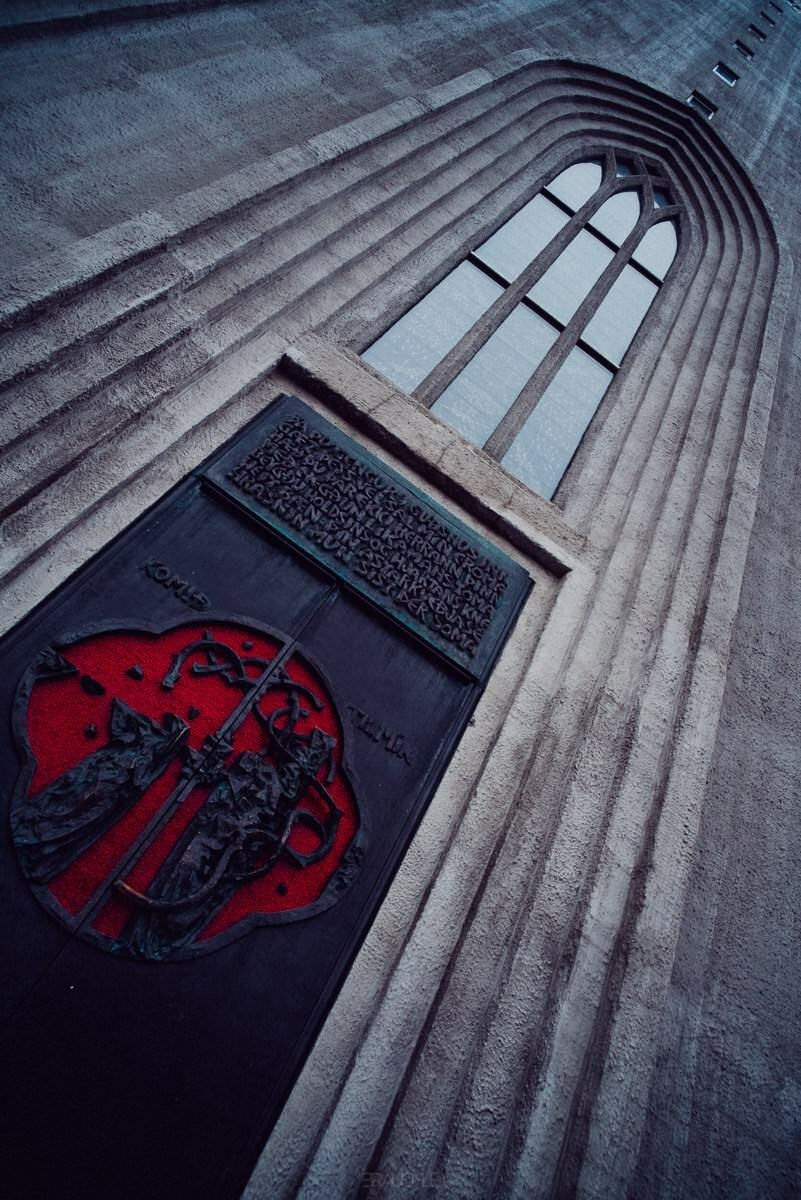 0019 iceland reykjavik hallgrimskirkja solfar sculpture - Iceland – Reykjavik Sightseeing and Hallgrímskirkja