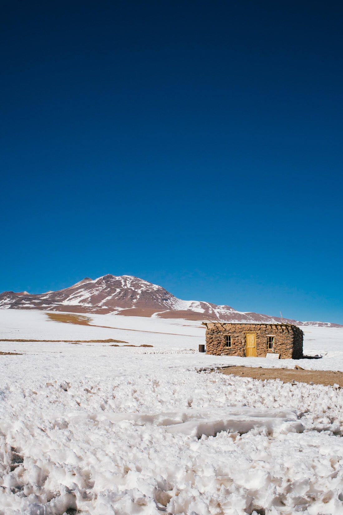005 bolivia alti plano lago blanco 1 - Bolivia – Laguna Blanca and Sol de Mañana Geyser Field