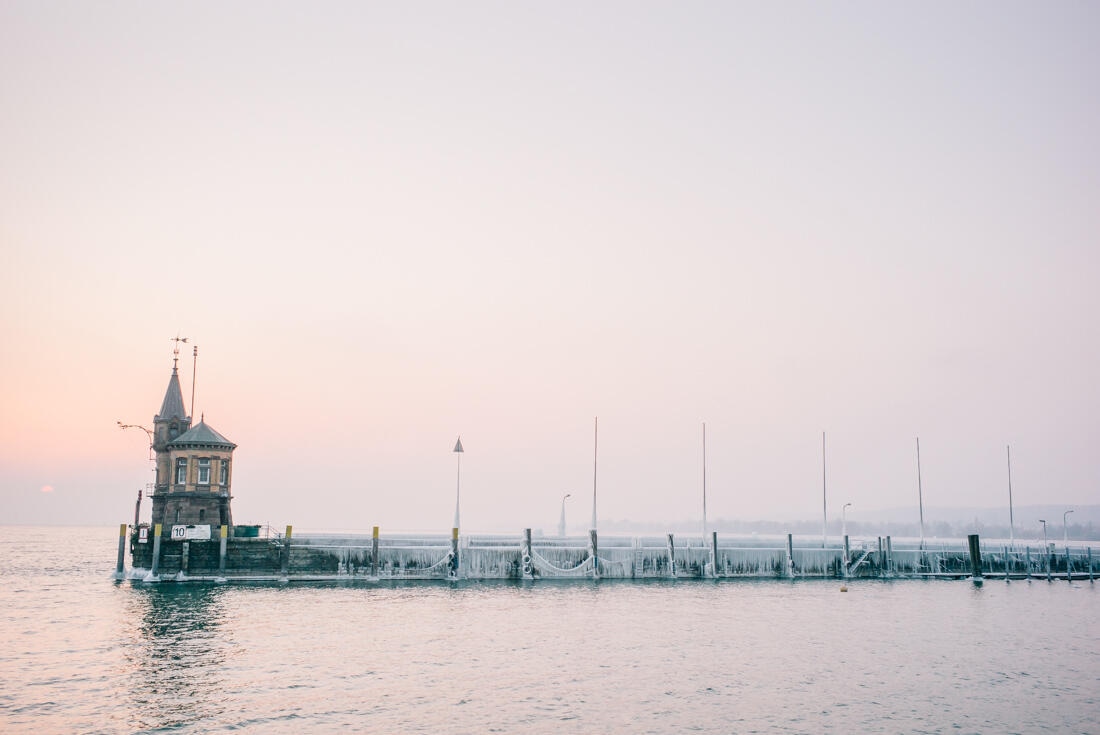 konstanz gefrorener hafen bodensee 0003 - Gefrorener Hafen in Konstanz