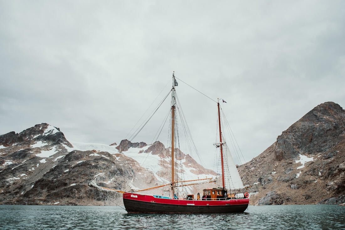 052 east greenland sailing expedition - Sailing Expedition in East Greenland 1/3