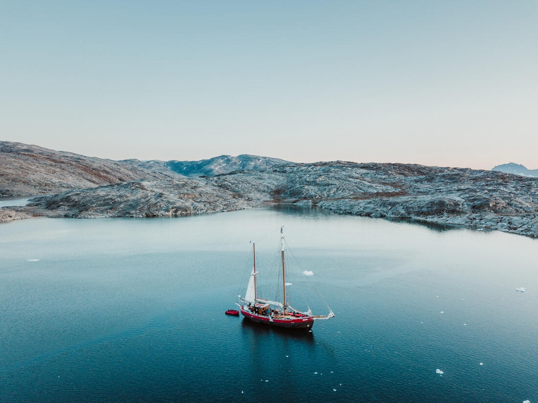 077 east greenland sailing expedition - Sailing Expedition in East Greenland 1/3