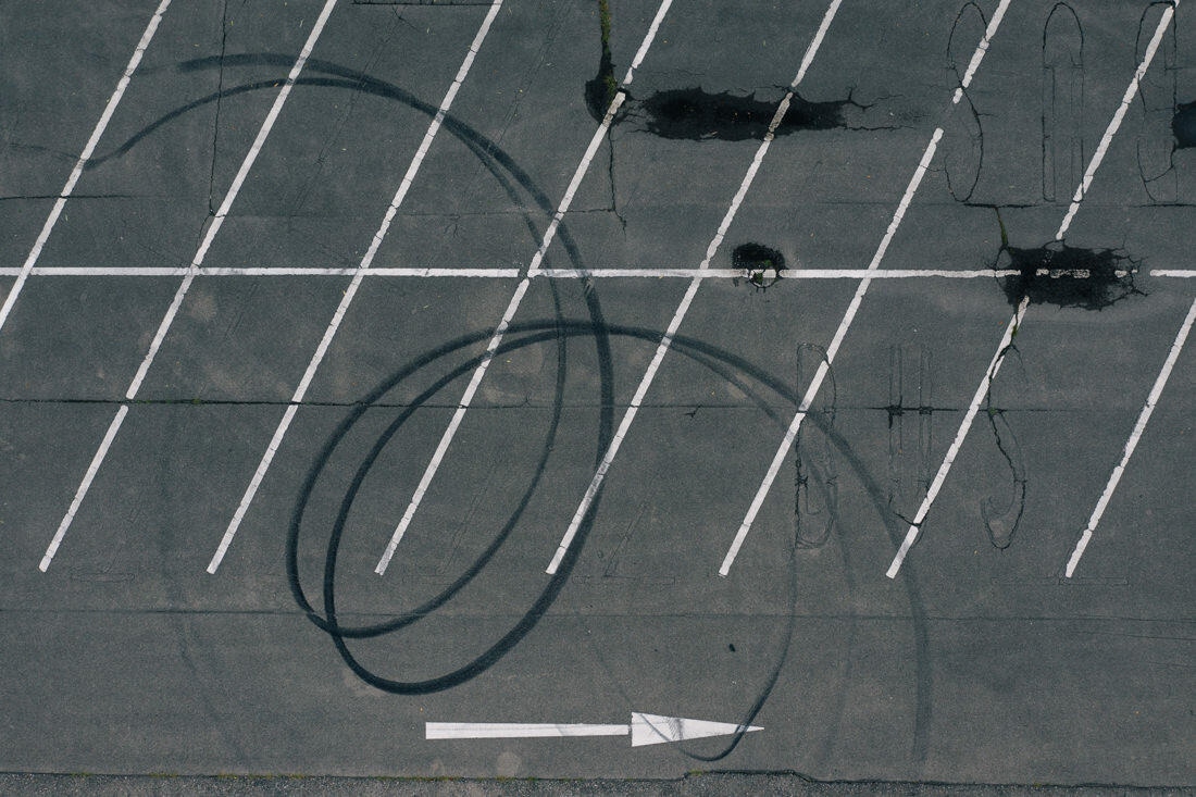 007 parkhaus universitaet konstanz luftaufnahmen - Aerial Shots of the Uni Konstanz Parking Garage – Lines in the Rainlight