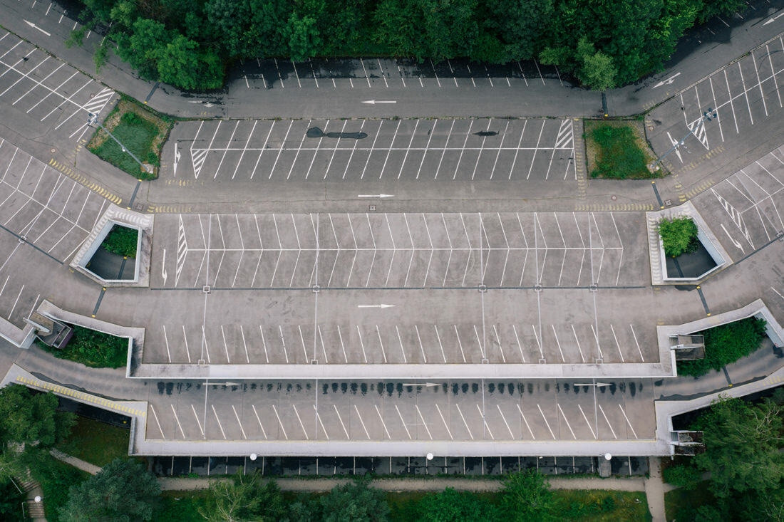 011 parkhaus universitaet konstanz luftaufnahmen - Aerial Shots of the Uni Konstanz Parking Garage – Lines in the Rainlight