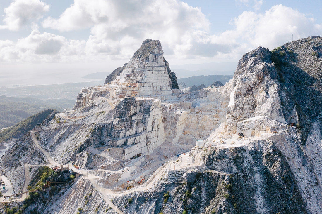 002 preis luftaufnahme carrara shop - Marble Quarry in Carrara (Italy)
