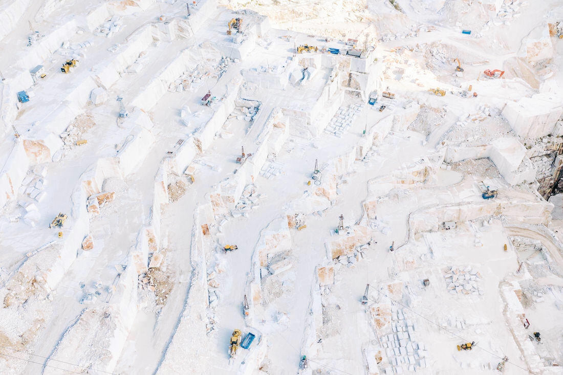 009 carrara marmorkies mine texture - Marble Quarry in Carrara (Italy)