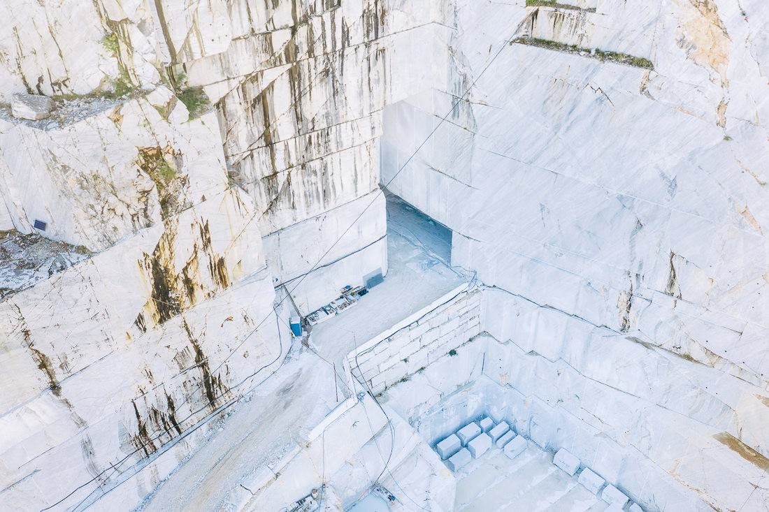 013 carrara tour mine fuehrung - Marble Quarry in Carrara (Italy)