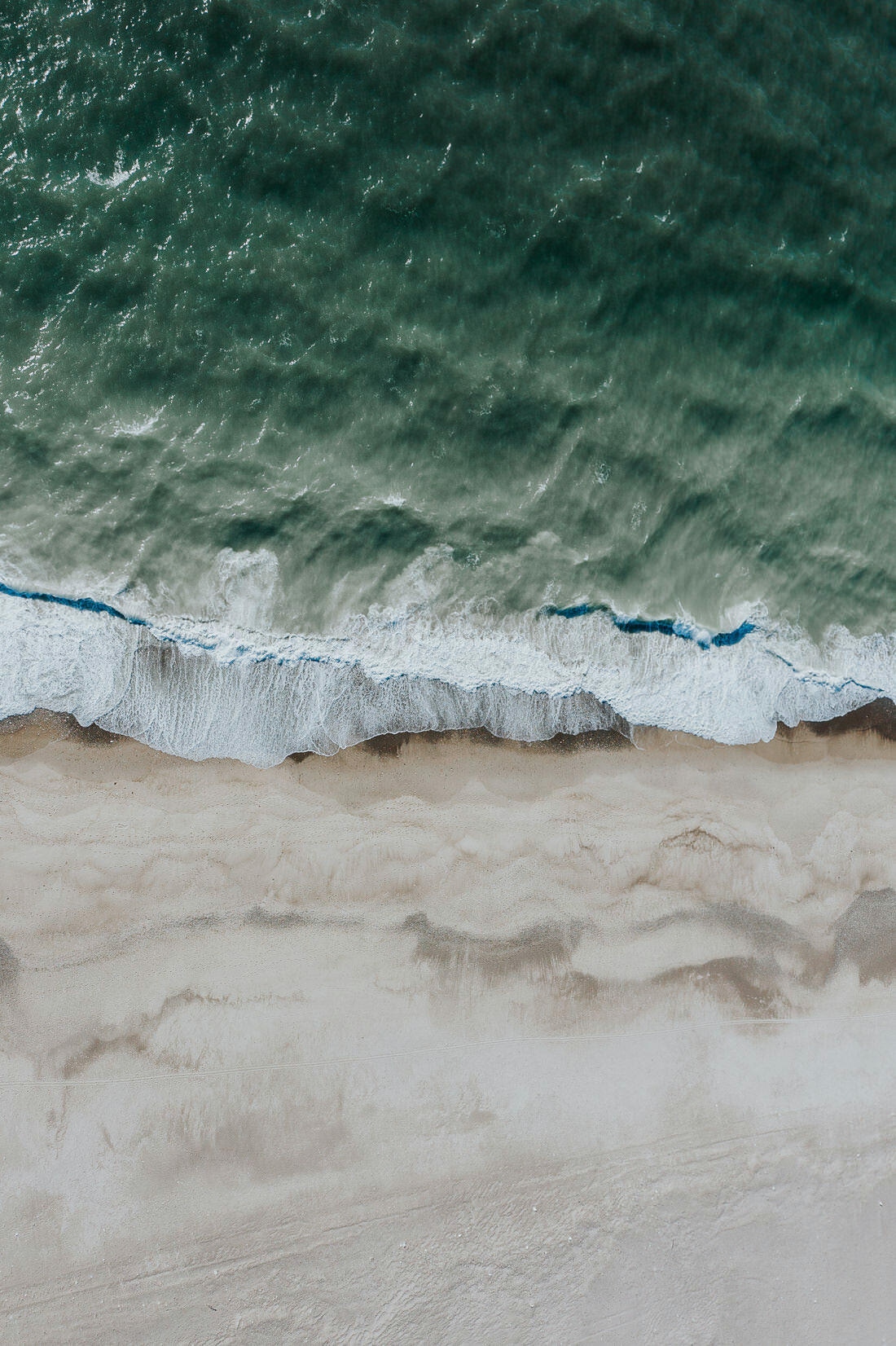 004 daenemark drohne strand luftaufnahmen - Aerial Views of Denmark’s Beaches – A Dance with Wind and Waves