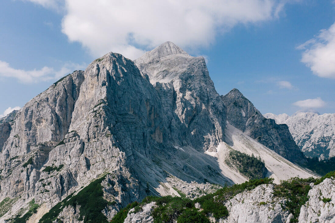004 soca fluss slovenien wandern - The Soca Valley in Slovenia – Turquoise Waters and Peaks in Flight