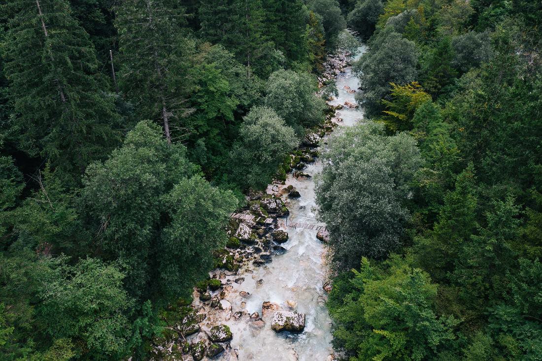 016 soca fluss slovenien wandern - The Soca Valley in Slovenia – Turquoise Waters and Peaks in Flight