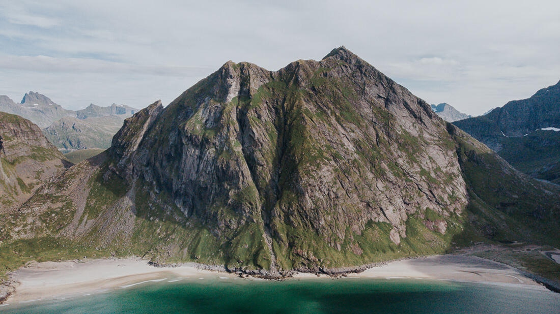 luftaufnahme drohne norwegen lofoten camping