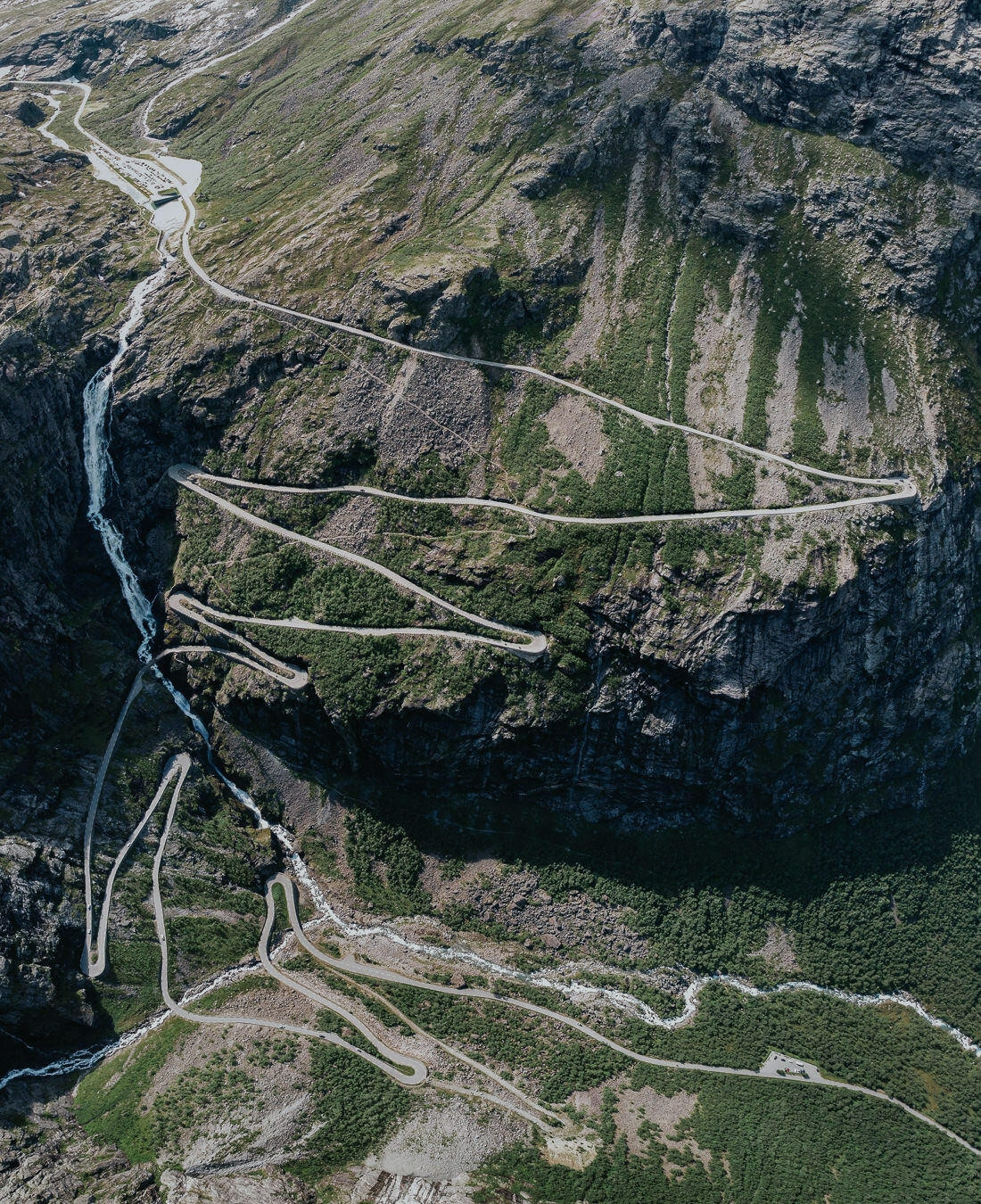 044 luftaufnahme drohne norwegen lofoten camping - Road Trip Norway – An Adventure Between Sky and Wilderness