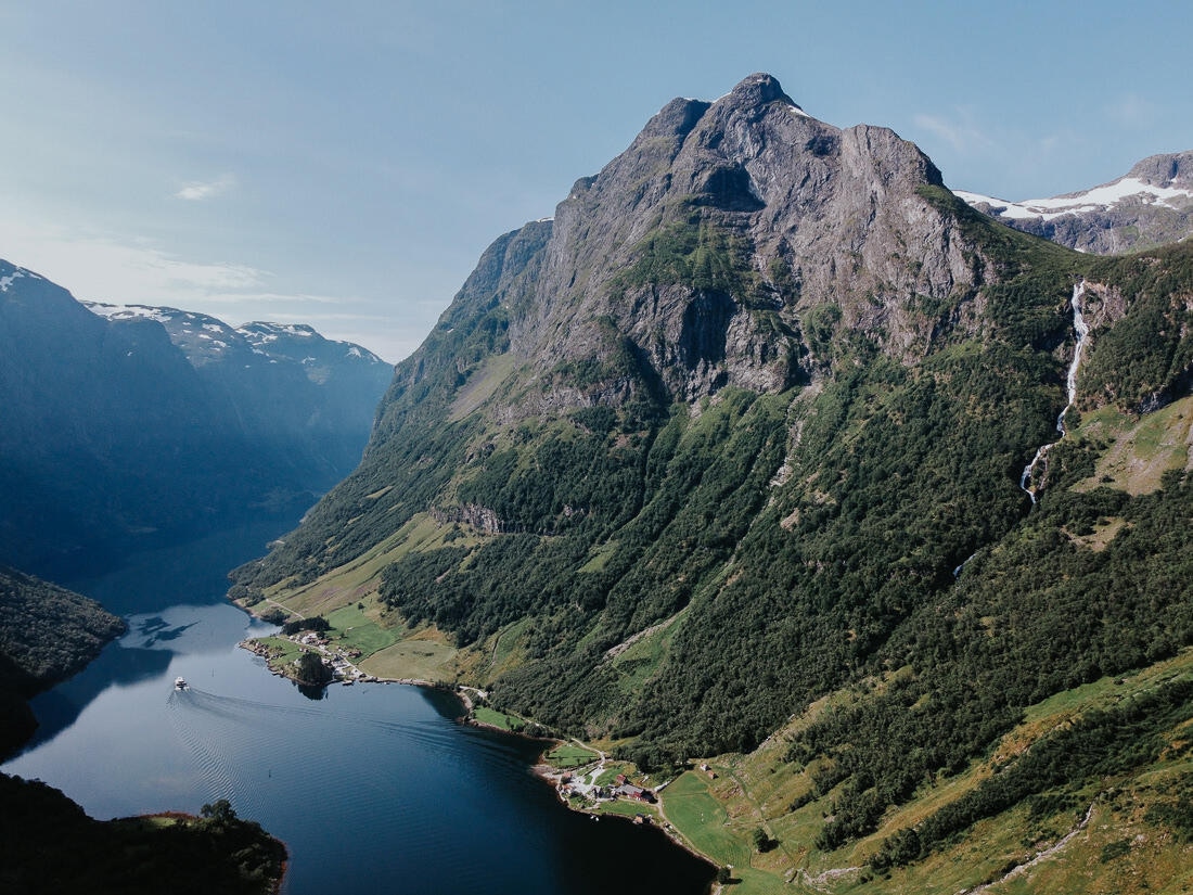 052 luftaufnahme drohne norwegen lofoten camping - Road Trip Norway – An Adventure Between Sky and Wilderness