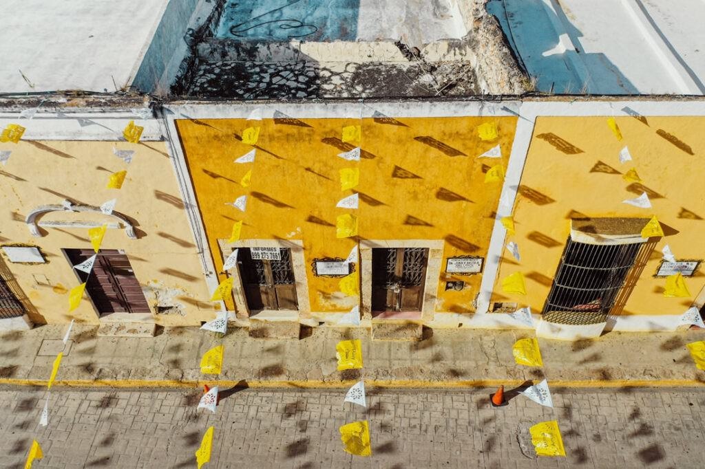 006 mexiko tempel yucatan 1024x682 - Alte Tempel und die gelbe Stadt Izamal – Yucatán aus der Höhe