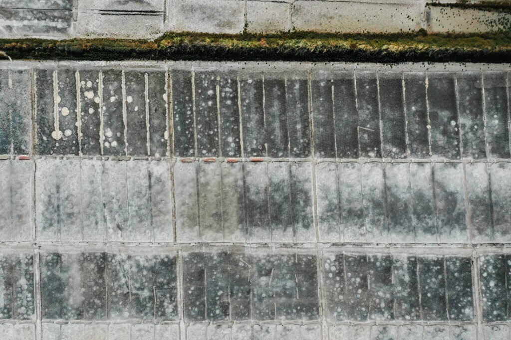 009 aveiro salzfelder portugal drohne 1024x682 - Salt Fields of Aveiro: A Play of Color and Structure