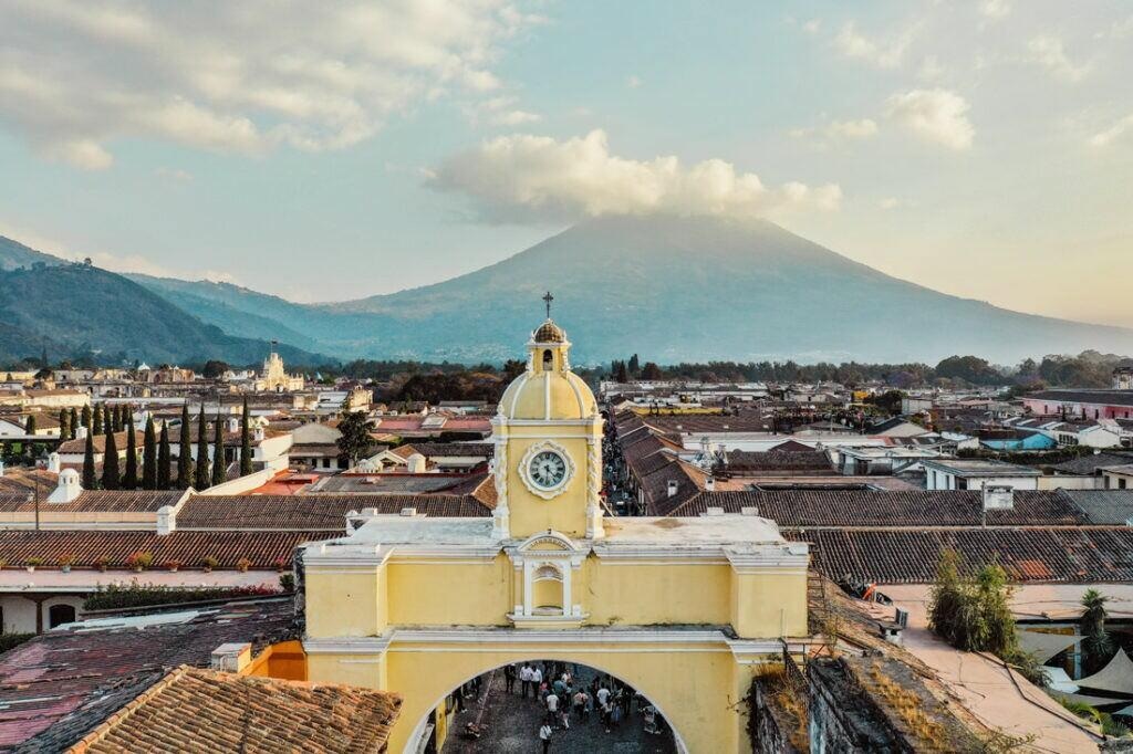 014 antigua historic town guatemala drone 1024x682 - Antigua (Guatemala) – Where History Whispers from Above