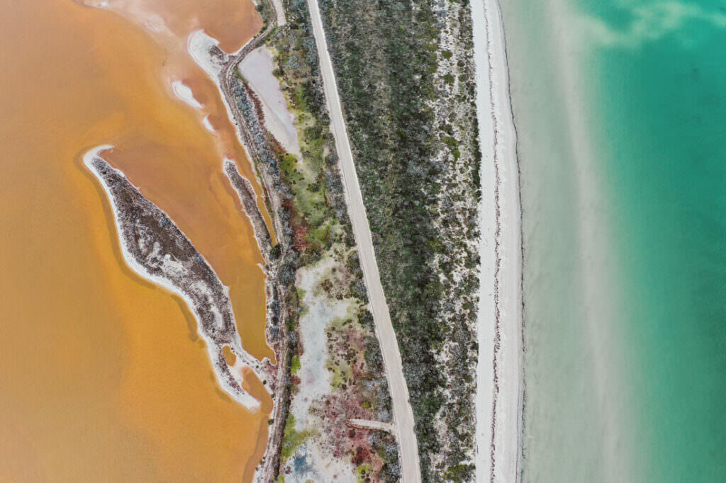018 strand yucatan salzfelder elcuyo 1024x682 - Yucatán desde el cielo – Donde la playa y los colores bailan 018 strand yucatan salzfelder elcuyo 1024x682 - Yucatán desde el cielo – Donde la playa y los colores bailan