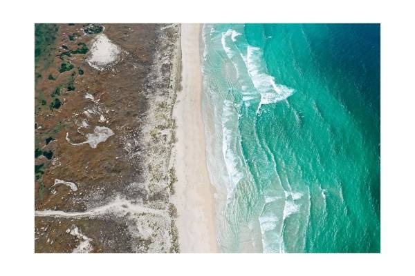 galizien i2v 0004 web 600x400 - Galizien 03 - Drohnenaufnahme der makellosen Nordgalizien-Küste mit türkisfarbenem Wasser und weißen Sandstränden