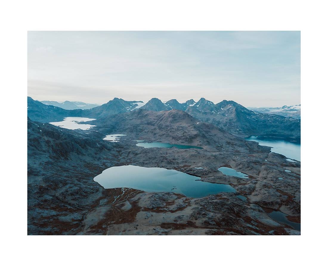 greenland i2v 0001 web - Grönland 01 - Majestätische Luftaufnahme der unberührten Wildnis Südgrönlands