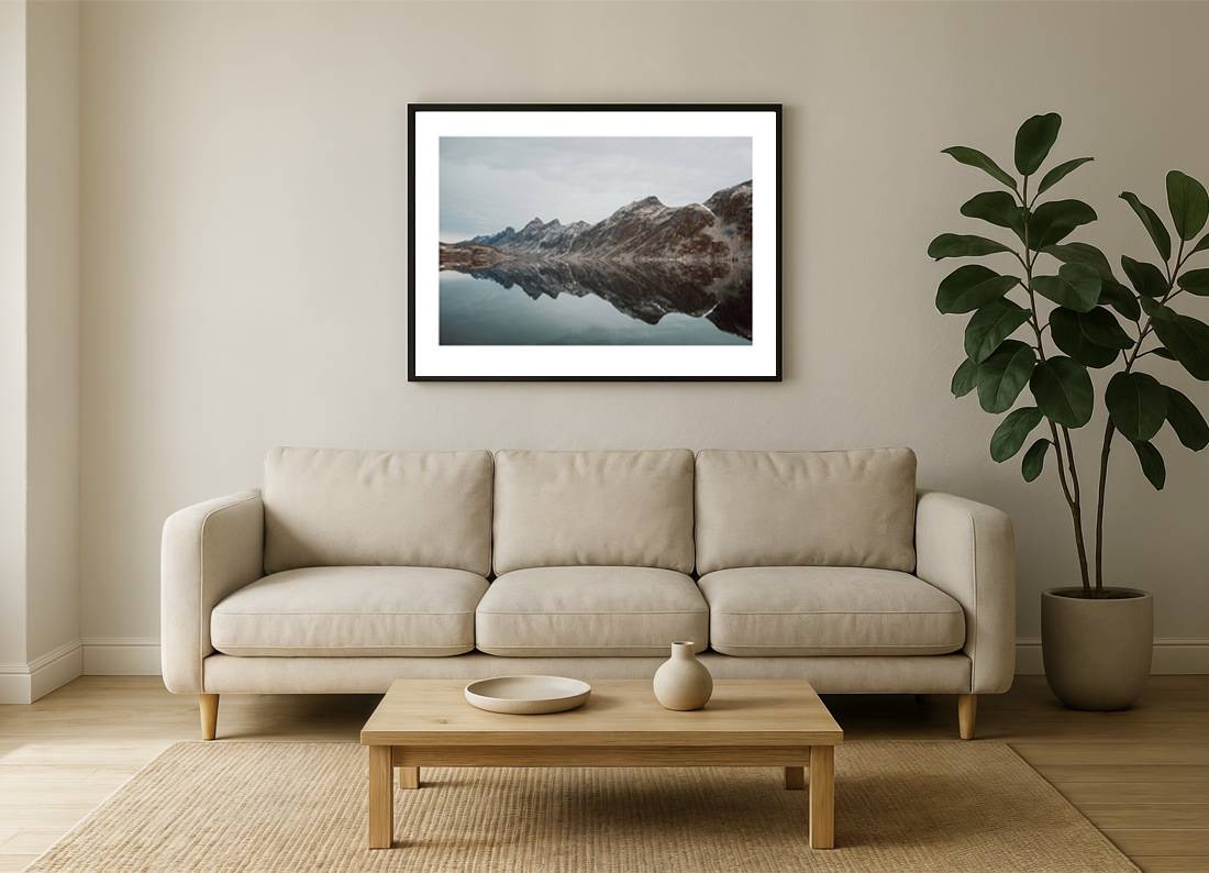 Grönland 04 - Ruhige Spiegelungen: Grönländische Berge auf makellosem Wasser greenland i2v 0005 wall - Grönland 04 - Ruhige Spiegelungen: Grönländische Berge auf makellosem Wasser