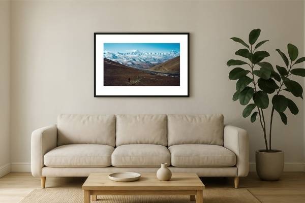 tibet i2v 0005 wall 600x400 - Tibet 05 - Majestätisches Himalaya-Panorama mit Mount Everest und Gebetsfahnen