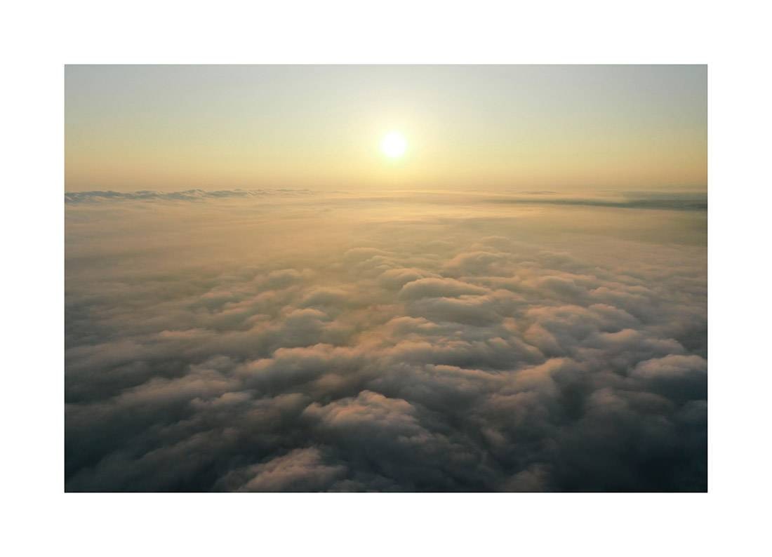 wasserstrukturen i2v 0001 web - Wolken 01 - Der Sonne entgegen
