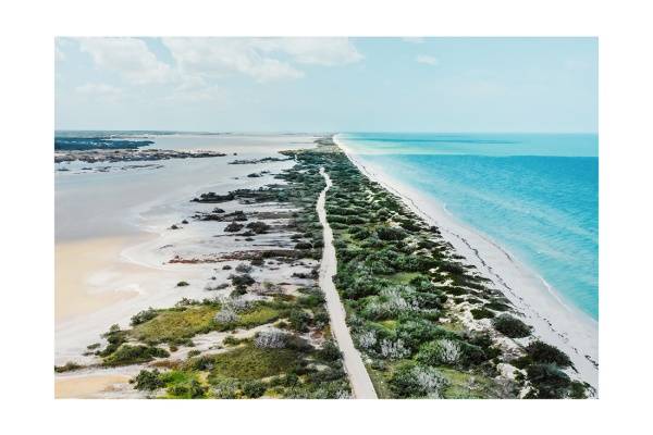 yucatan i2v 0010 web 600x400 - Karibik 10 - Sonnige Küstenlinie zwischen El Cuyo und Los Colorados