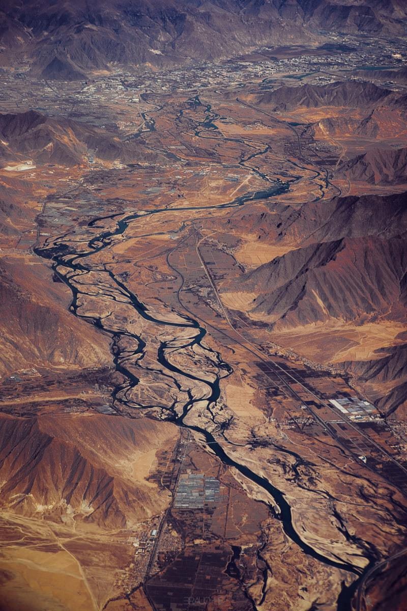 flight tibet nepal lhasa kathmandu everest himalaya 0004 - Flight over the Himalayas to Kathmandu