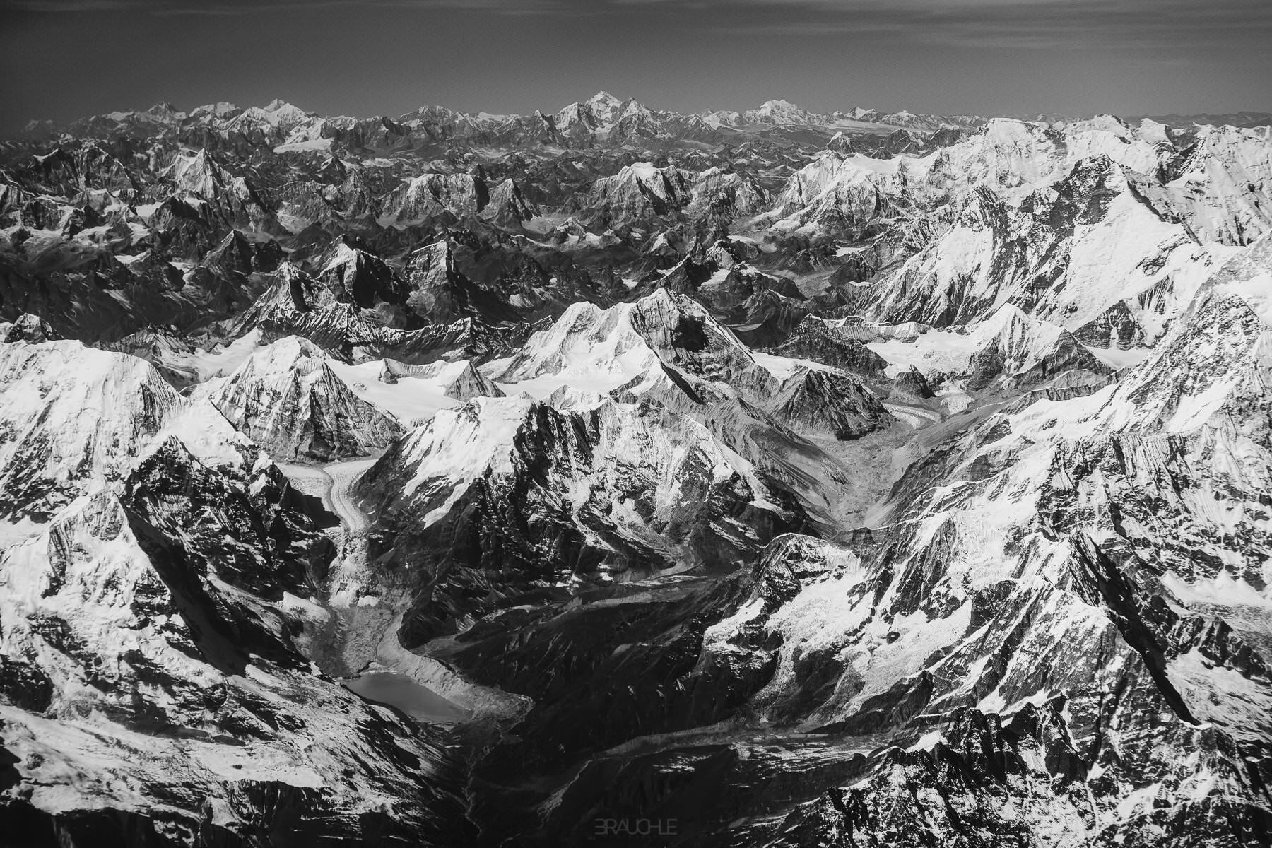 flight tibet nepal lhasa kathmandu everest himalaya 0012 - Flight over the Himalayas to Kathmandu