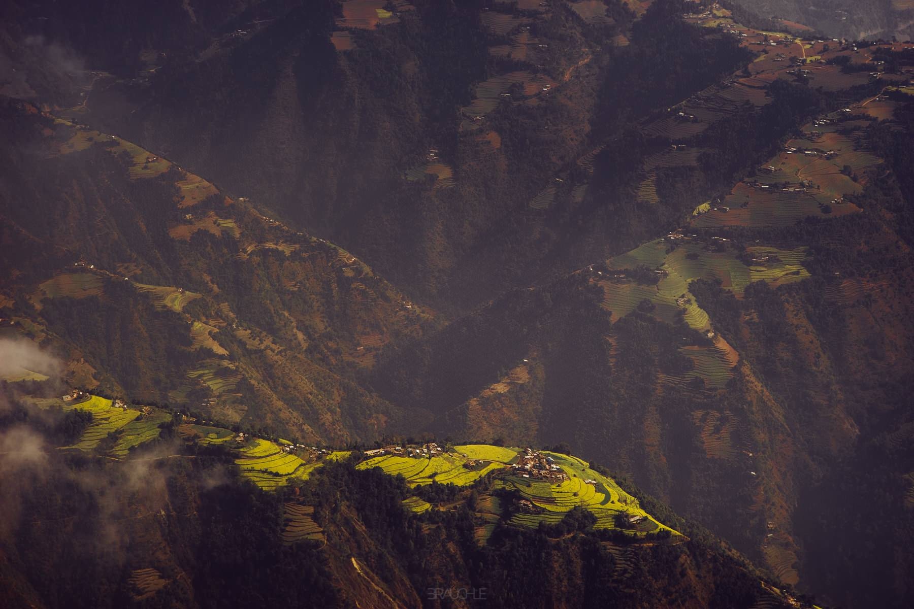 flight tibet nepal lhasa kathmandu everest himalaya 0017 - Flight over the Himalayas to Kathmandu