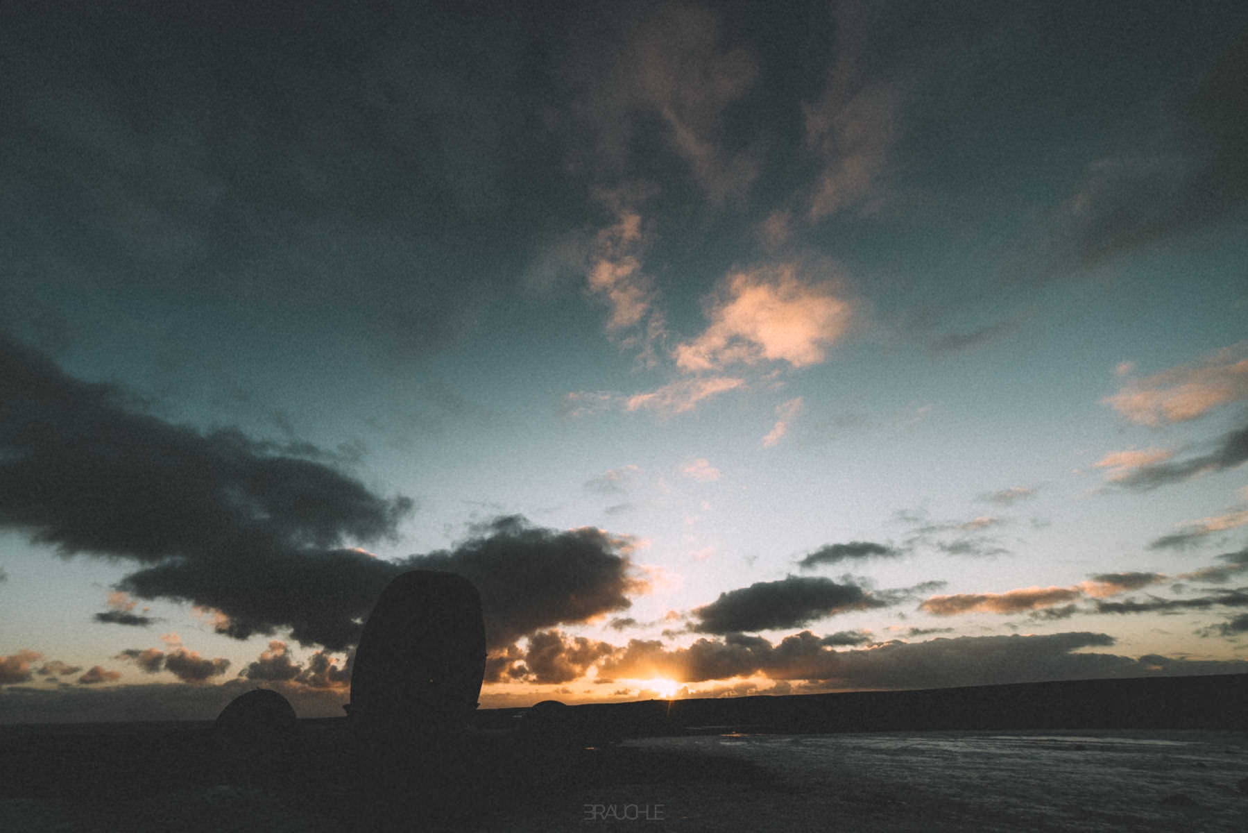 iceland airplane wreck dc3 drone 0011 - Iceland – Abandoned DC-3 Plane Wreck on the South Coast