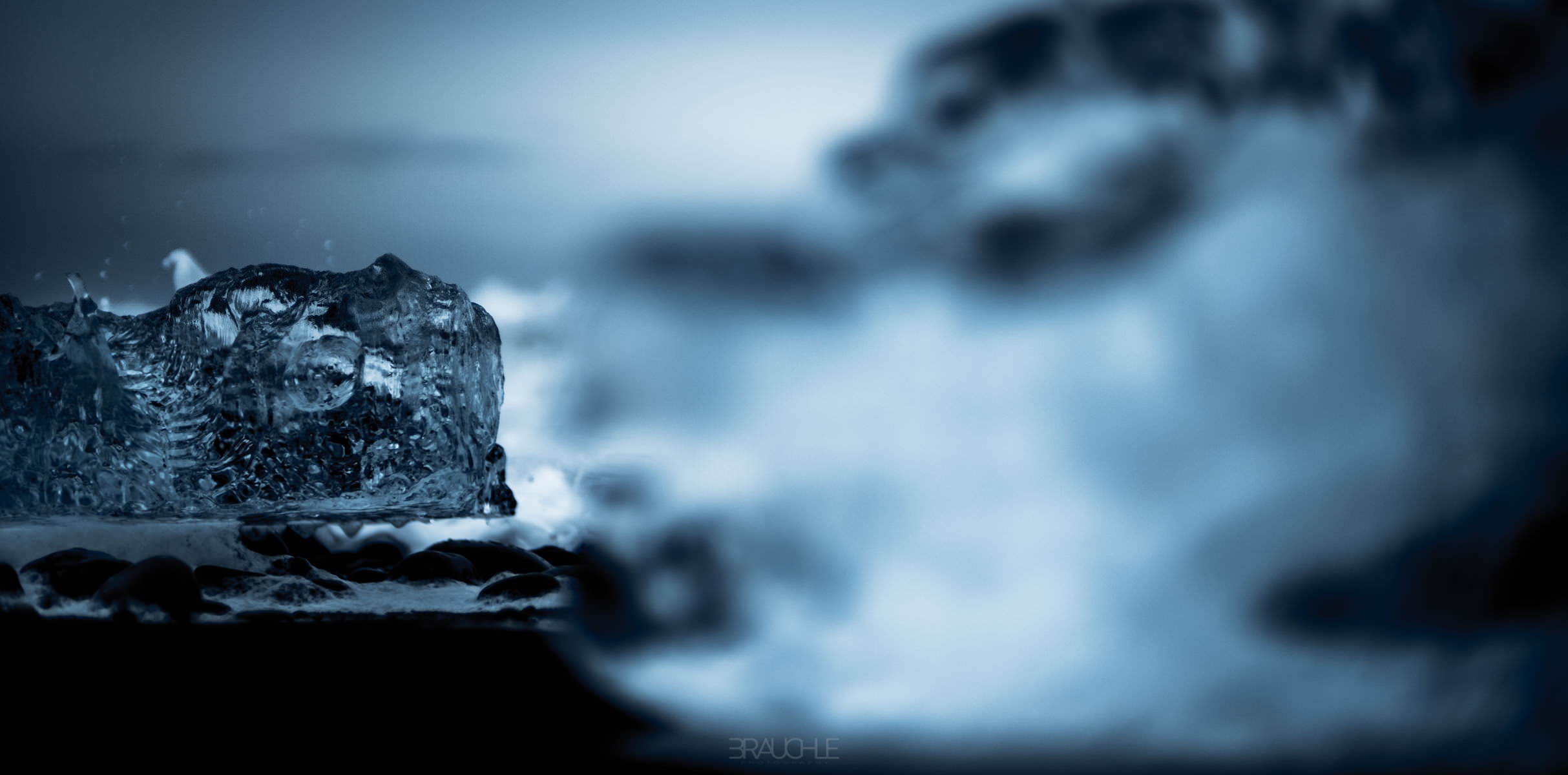 iceland joekulsarlon black sand beach 7 - Black Beach at Jökulsárlón