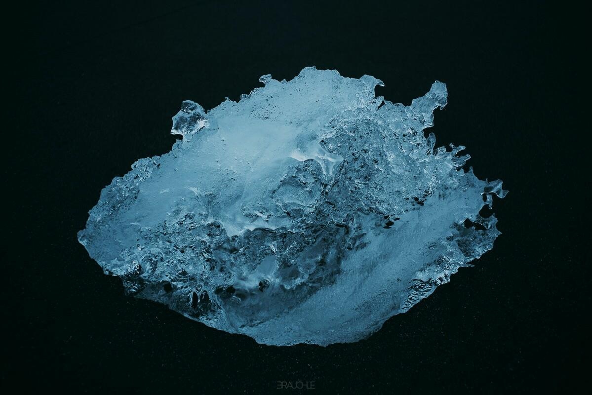 joekulsarlon black ice beach 0017 - Iceland – The Black Beach at Jökulsárlón Glacier Lagoon