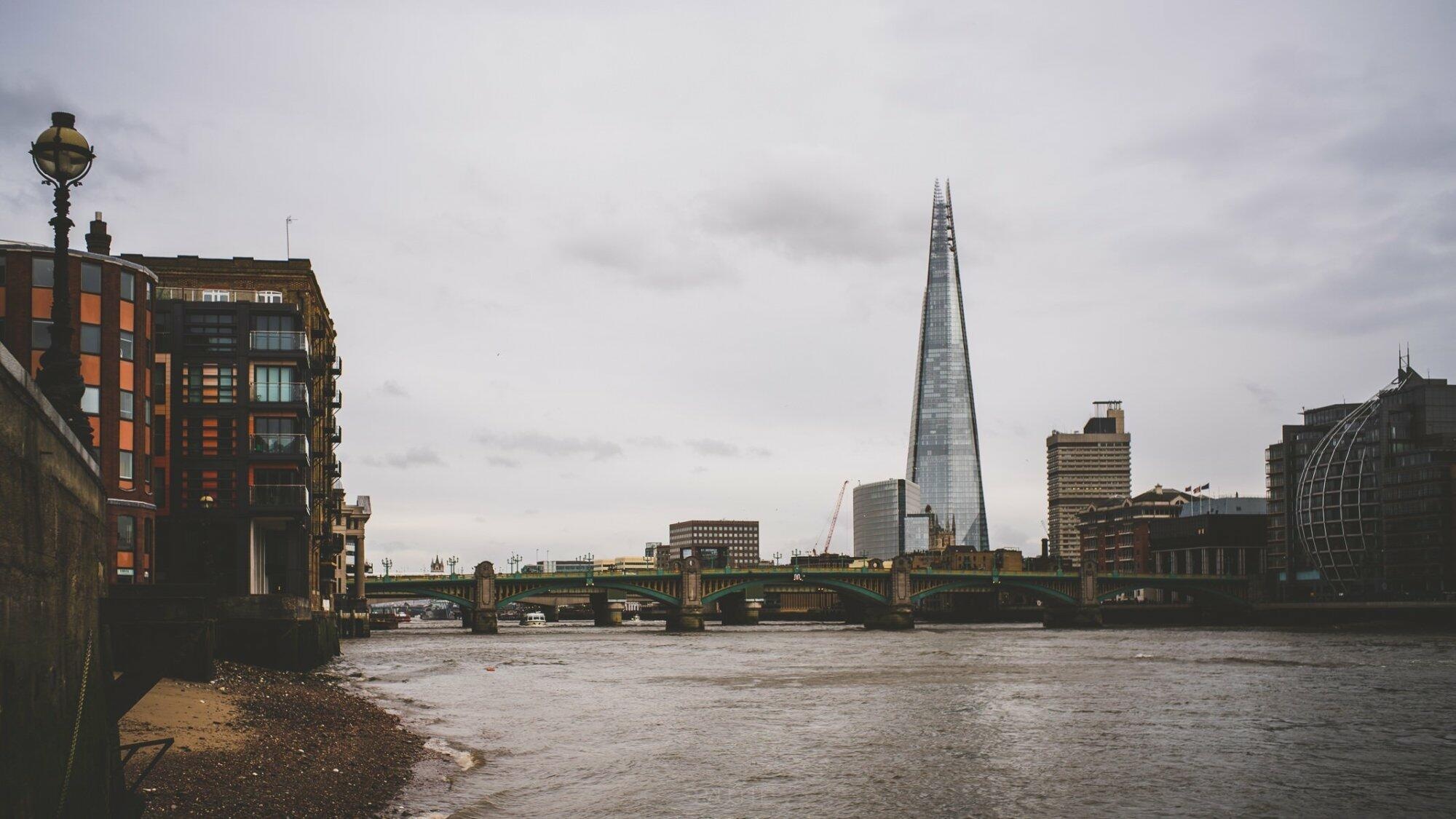london canary wharf st paul church streetphotography 0058 - London - Towerbridge und Canary Wharf