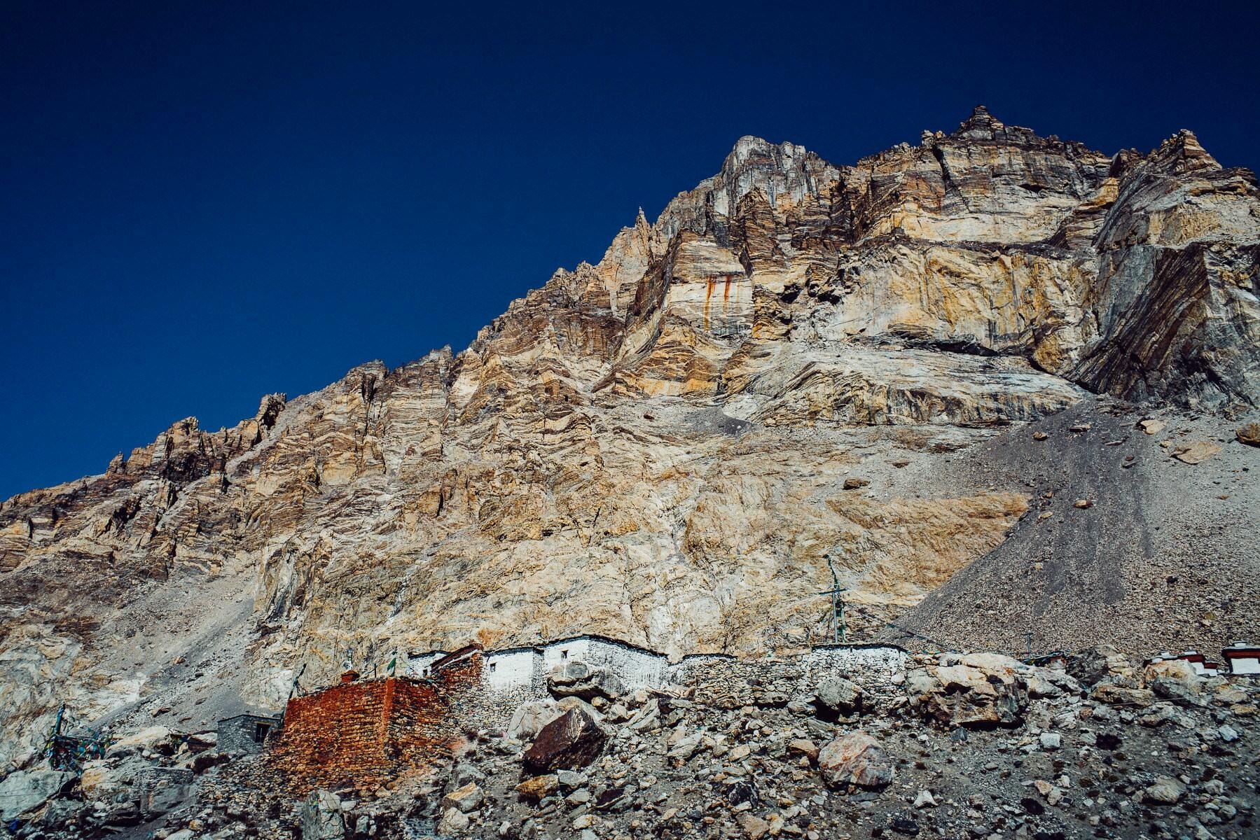 mount everest rongpu monastry sunset 0019 - Mount Everest / Qomolangma mount everest rongpu monastry sunset 0019 - Mount Everest / Qomolangma