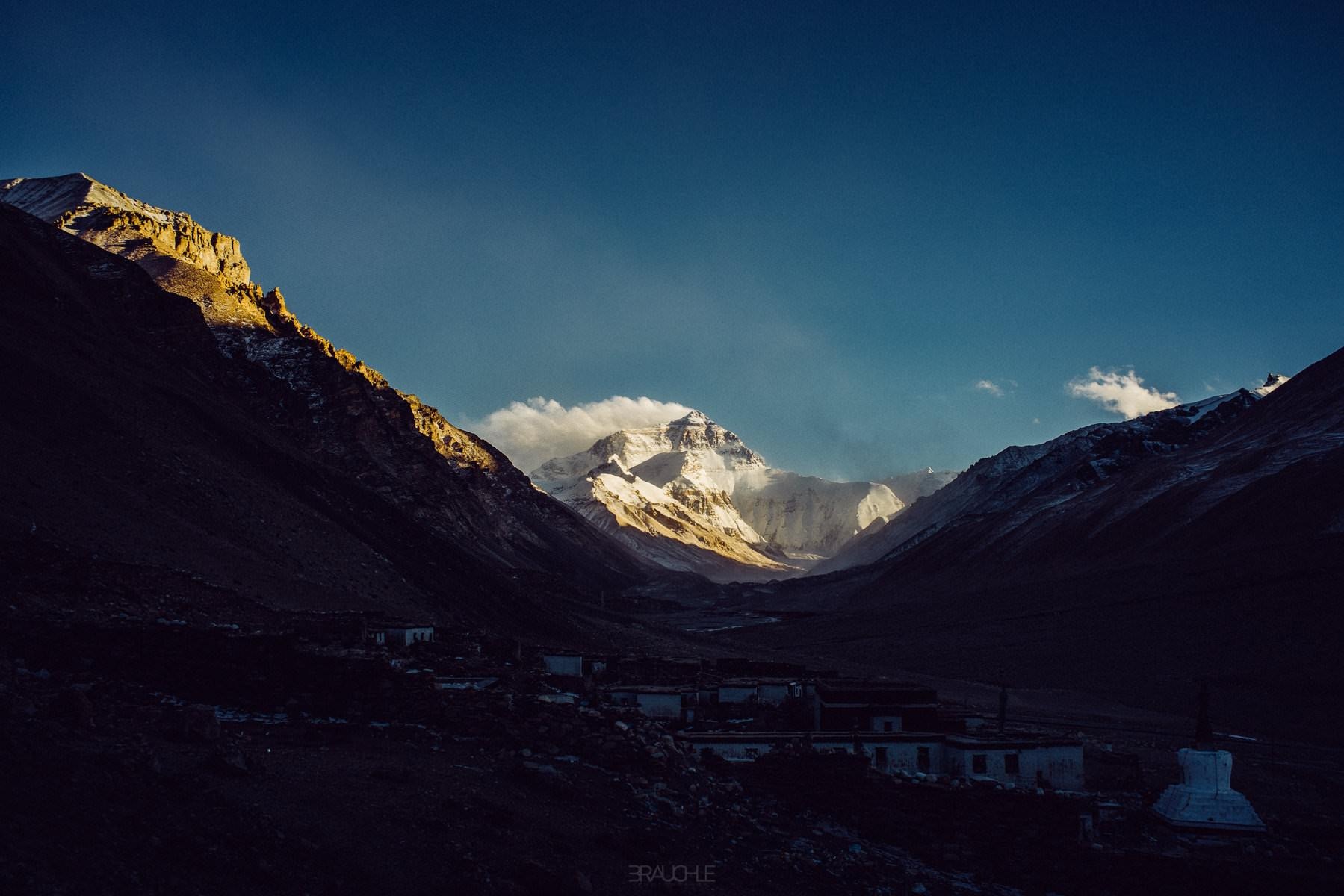 mount everest rongpu monastry sunset 0023 - Mount Everest / Qomolangma mount everest rongpu monastry sunset 0023 - Mount Everest / Qomolangma