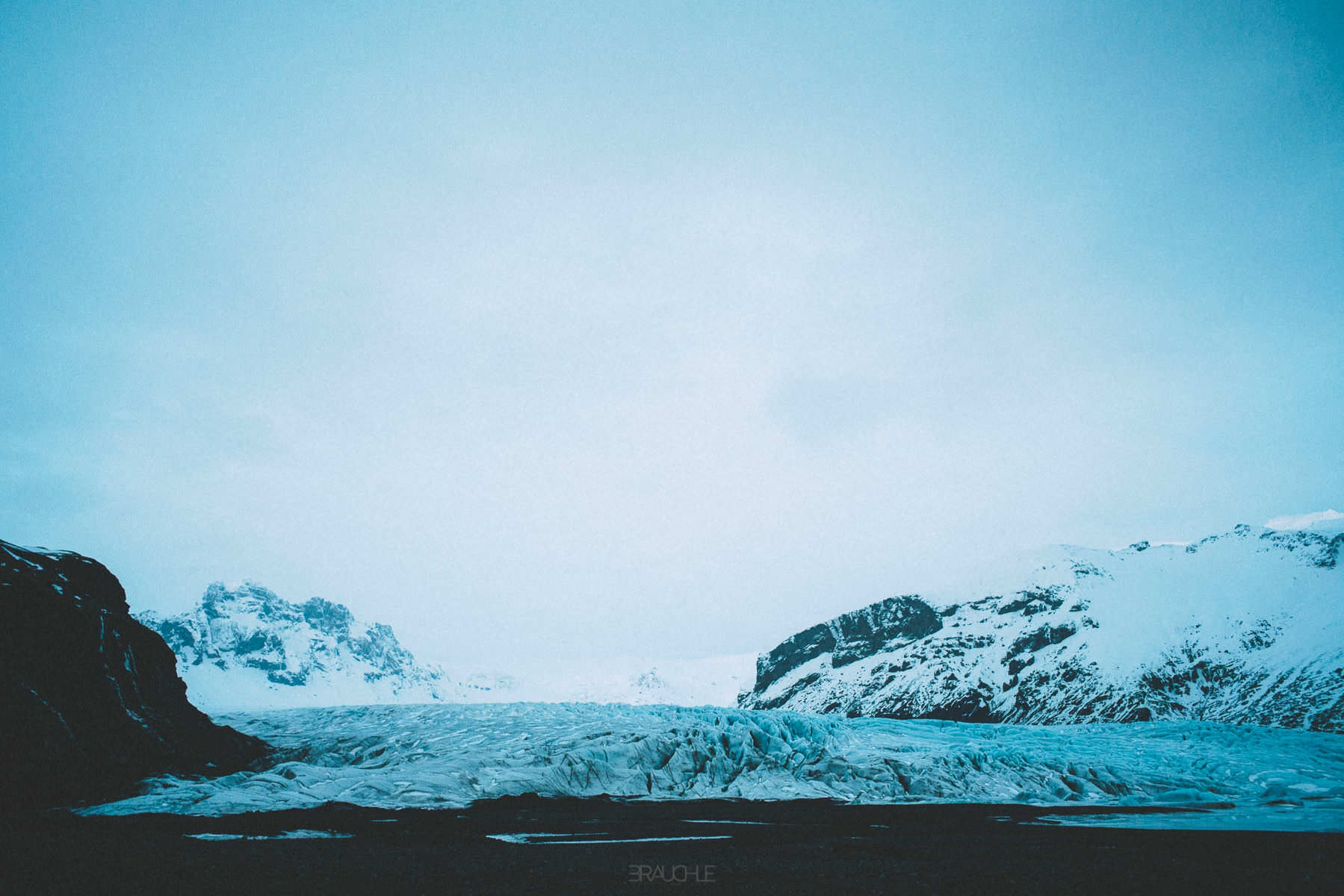 skaftafell glacier drone svinafellsjokul iceland 0030 - Islandia – Tomas aéreas del paisaje glaciar en el Parque Nacional Skaftafell