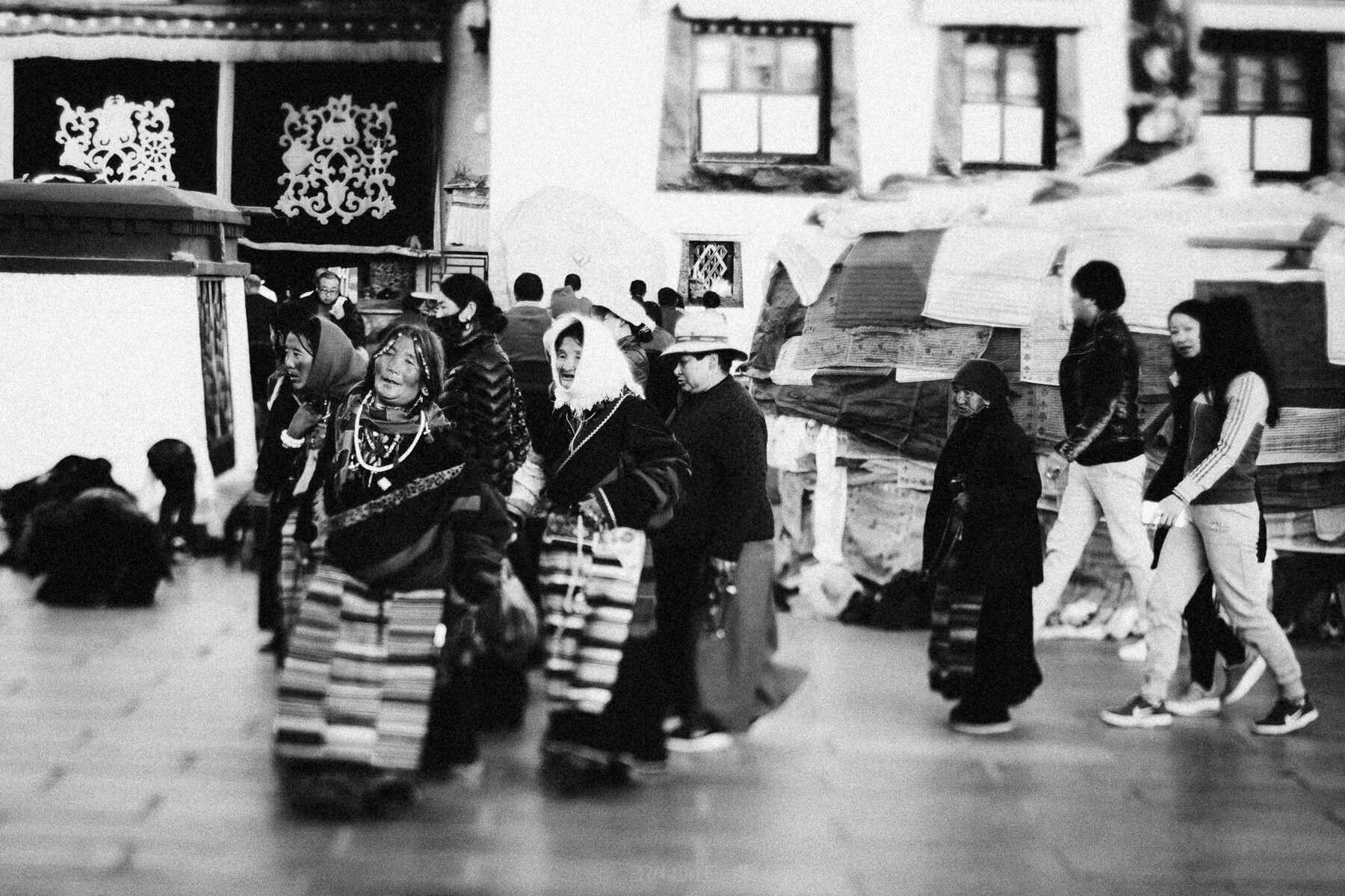 tibet Tshurphu temple lhasa 0055 - Tsurphu Temple & Barkhor Square tibet Tshurphu temple lhasa 0055 - Tsurphu Temple & Barkhor Square