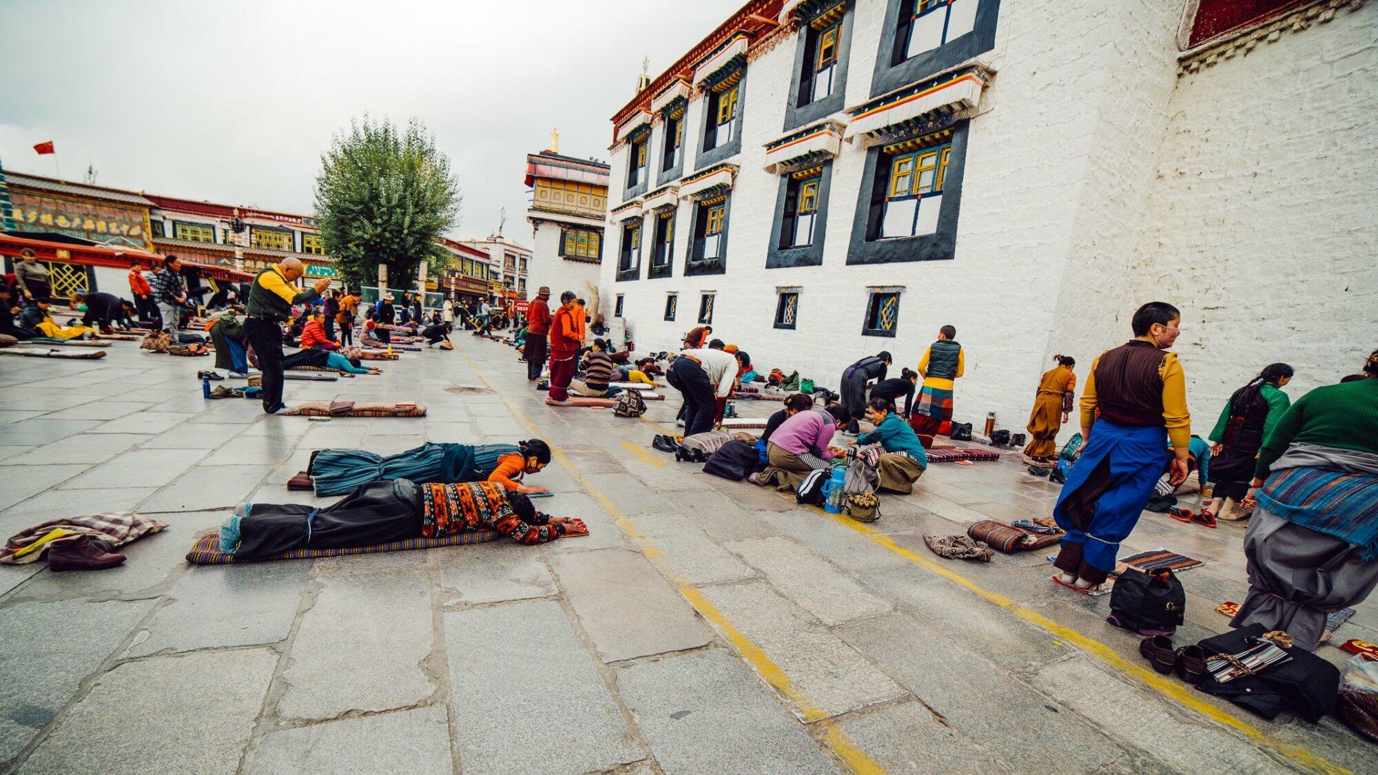 tibet lhasa barkhor street square 0006 - Lhasa – Barkhor Street tibet lhasa barkhor street square 0006 - Lhasa – Barkhor Street