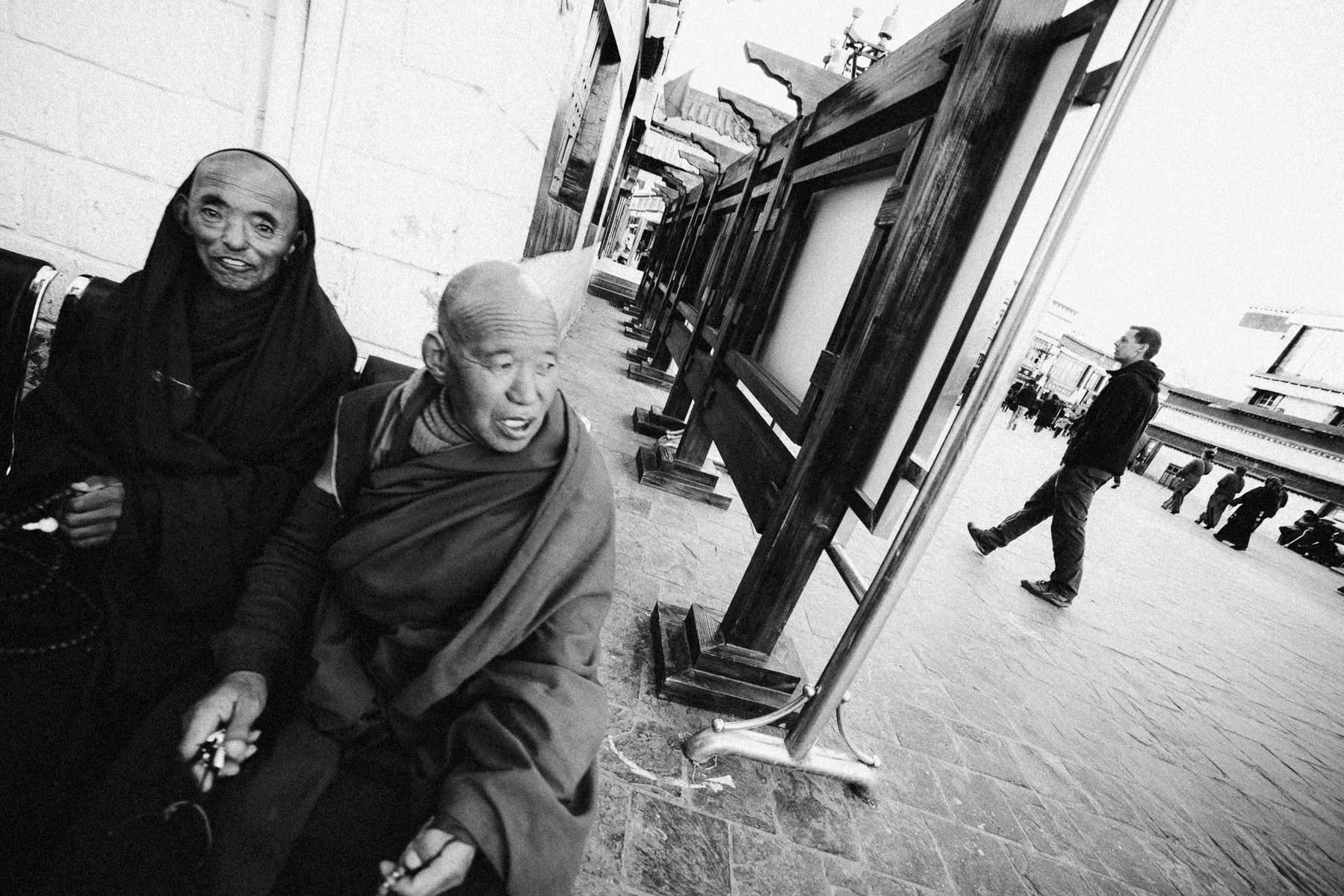 tibet terdung lhasa barkhor square 0024 - Monasterio de Terdom y regreso a Lhasa