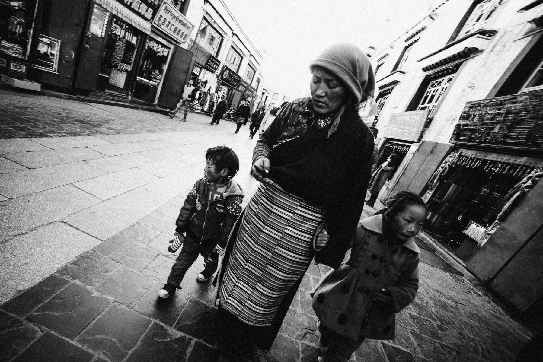 tibet terdung lhasa barkhor square 0026 - Monasterio de Terdom y regreso a Lhasa