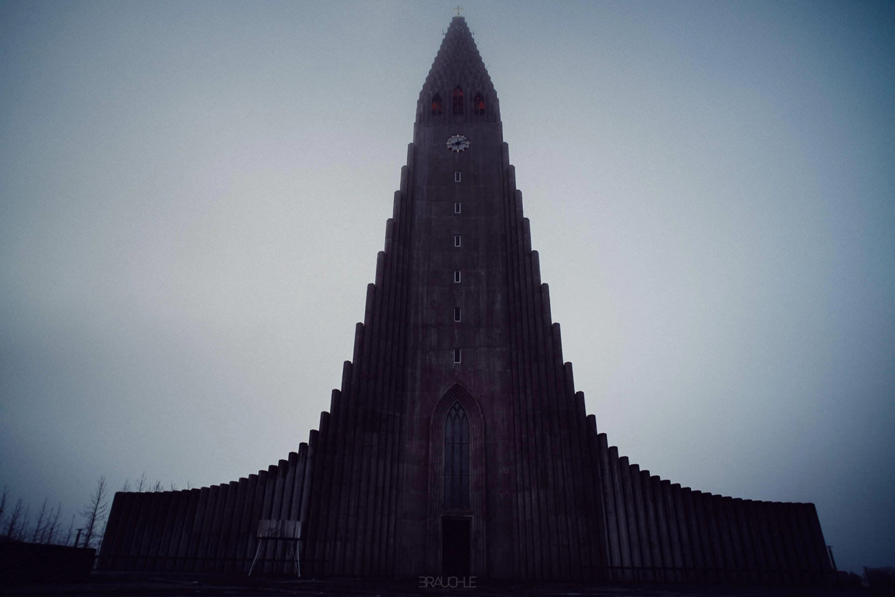 0021 iceland reykjavik hallgrimskirkja solfar sculpture - Islandia – Turismo en Reikiavik y Hallgrímskirkja