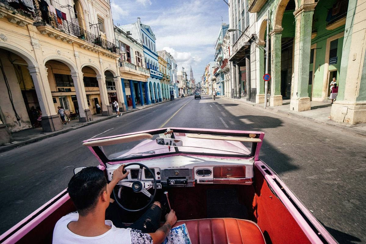 007 havanna kuba oldtimer 1 - Havanna Vedado, Revolution Plaza und der Cementerio Cristobal Colon