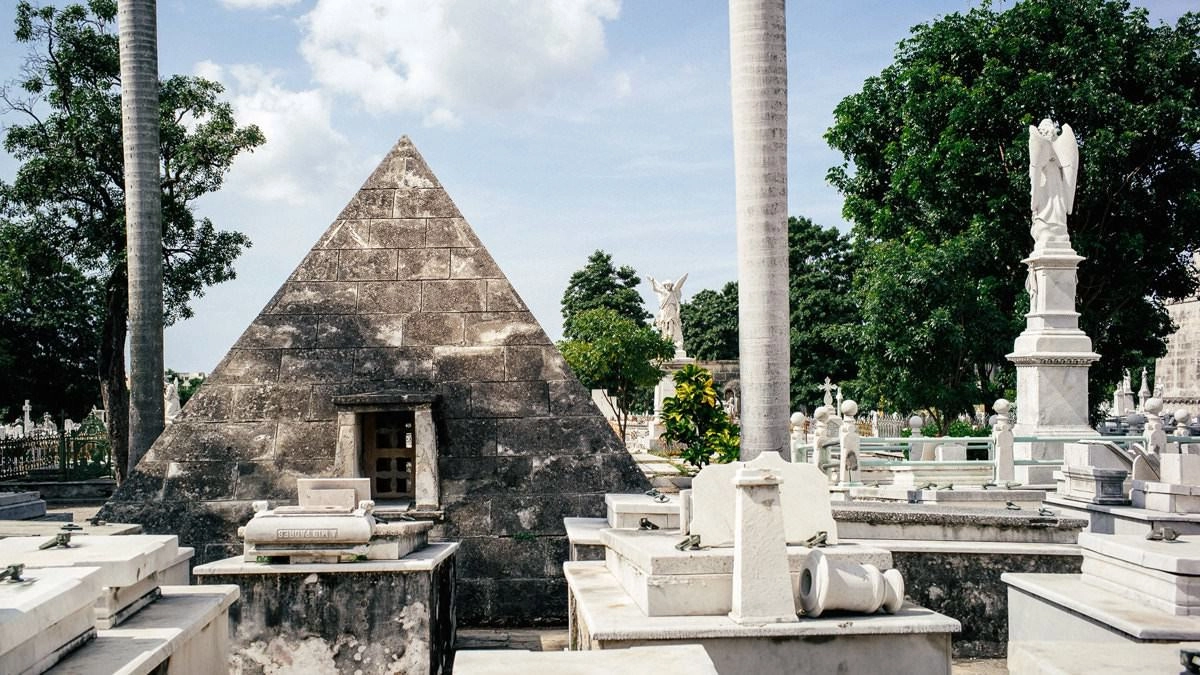 016 havanna kuba oldtimer 1 - Havanna Vedado, Revolution Plaza und der Cementerio Cristobal Colon