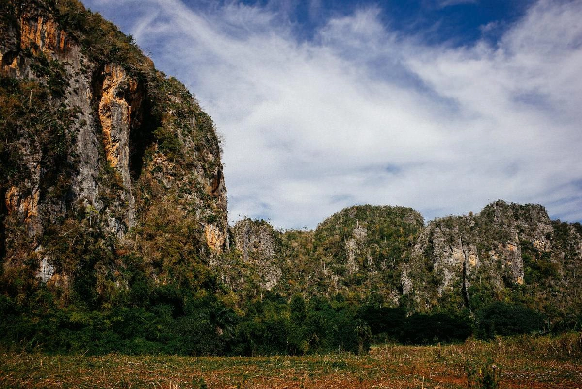 016 vinales tal kuba wanderung - Caminata por los campos de tabaco en el valle de Viñales