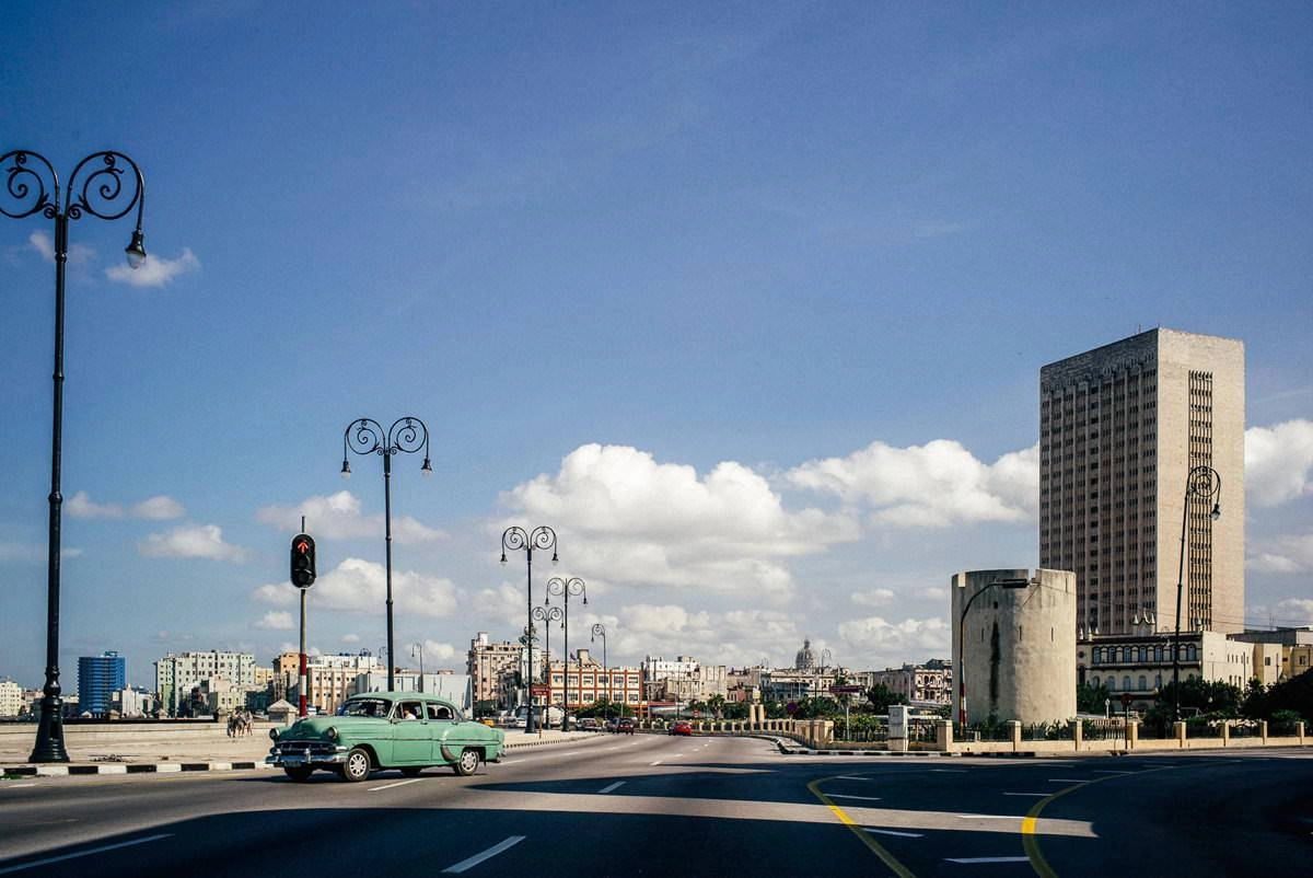 028 havanna kuba oldtimer 1 - Havanna Vedado, Revolution Plaza und der Cementerio Cristobal Colon