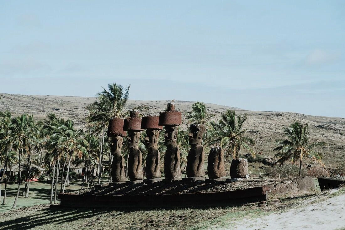 059 moai statue easter island - Travelblog Chile & Bolivia