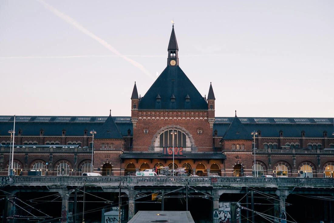 001 copenhagen nyhavn grundtvik church - Langes Wochenende in Kopenhagen