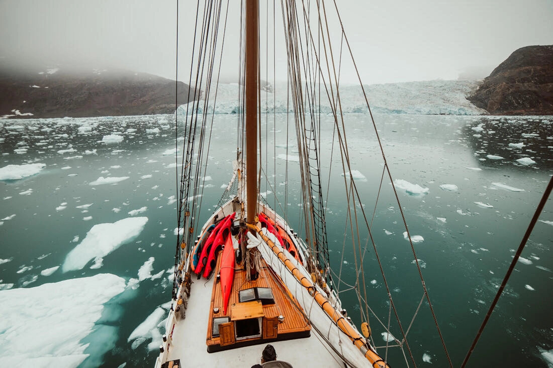 068 greenland aurora artica sailing expedition - Sailing Expedition in East Greenland 3/3