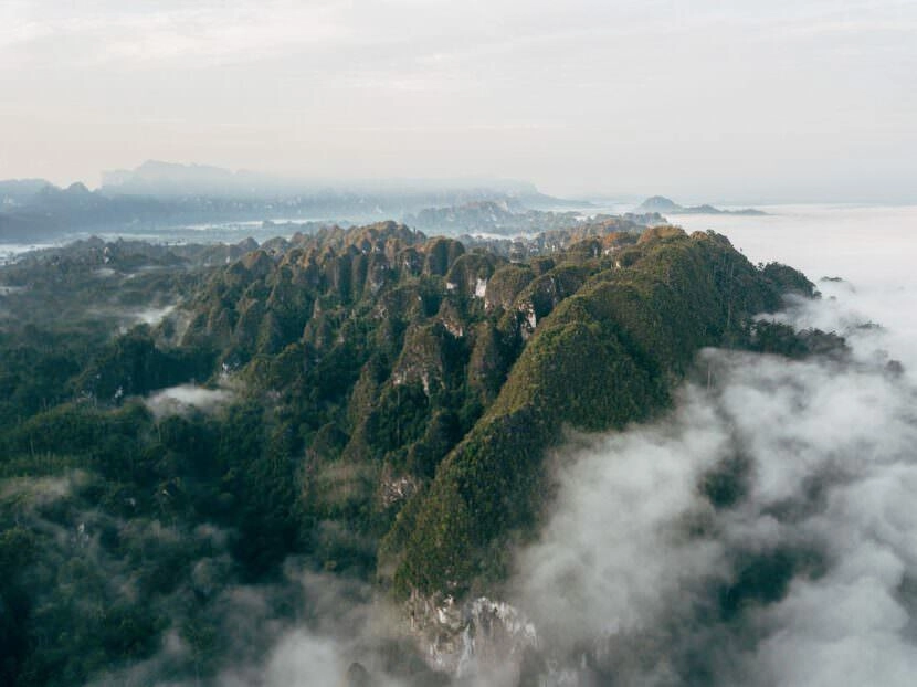 borneo MERABU VILLAGE MOUNTAINS